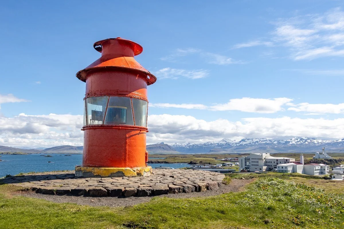 phare rouge et orange